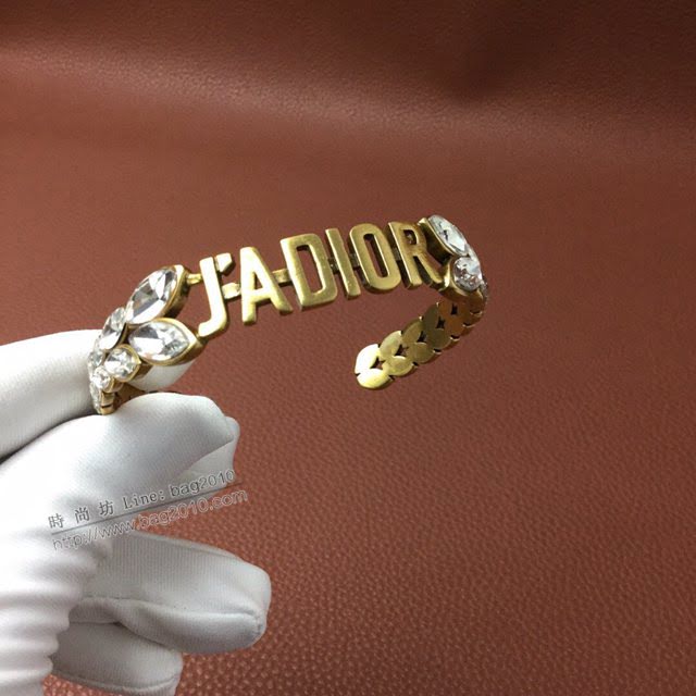 Dior飾品 迪奧經典熱銷款字母手鐲  zgd1031